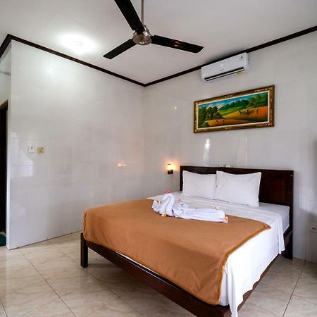 Megacahya Bungalow Lembongan Exteriör bild